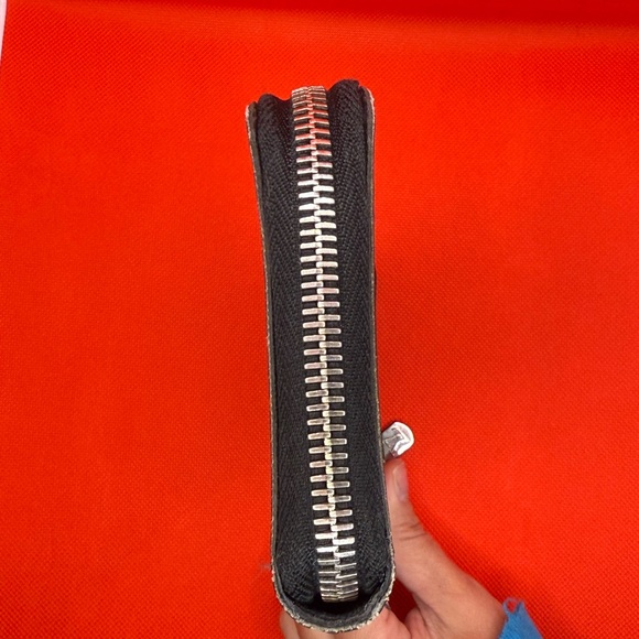 Louis Vuitton Damier Cobalt Jungle Brazza Wallet - Limited Edition - Picture 10 of 16